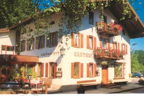 Gasthof Zum Ott Staudach-Egerndach Exterior foto
